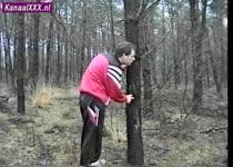 Twee lesbische ebony sletten betrapt in het bos