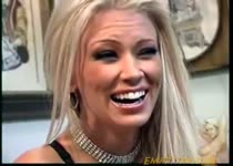 Lachen op de porno-set.