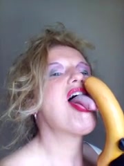 Deepthroath met een Hema rookworst